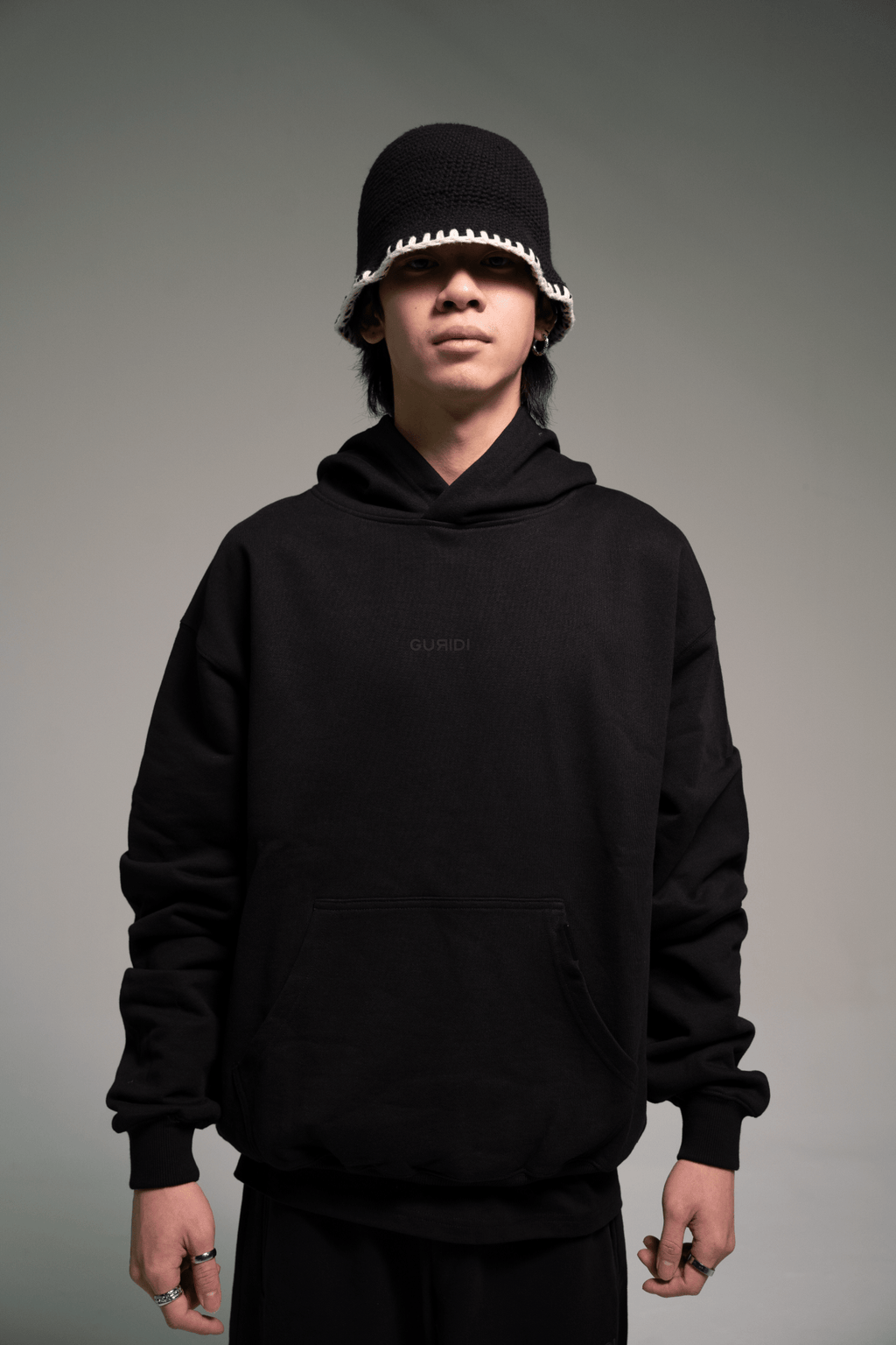 TRIPLE BLACK ESSENTIAL HOODIE - Guridi
