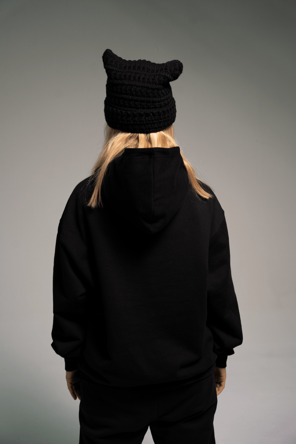 TRIPLE BLACK ESSENTIAL HOODIE - Guridi