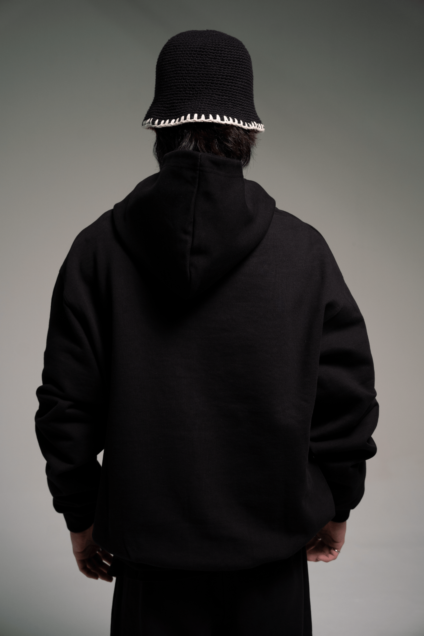 TRIPLE BLACK ESSENTIAL HOODIE - Guridi