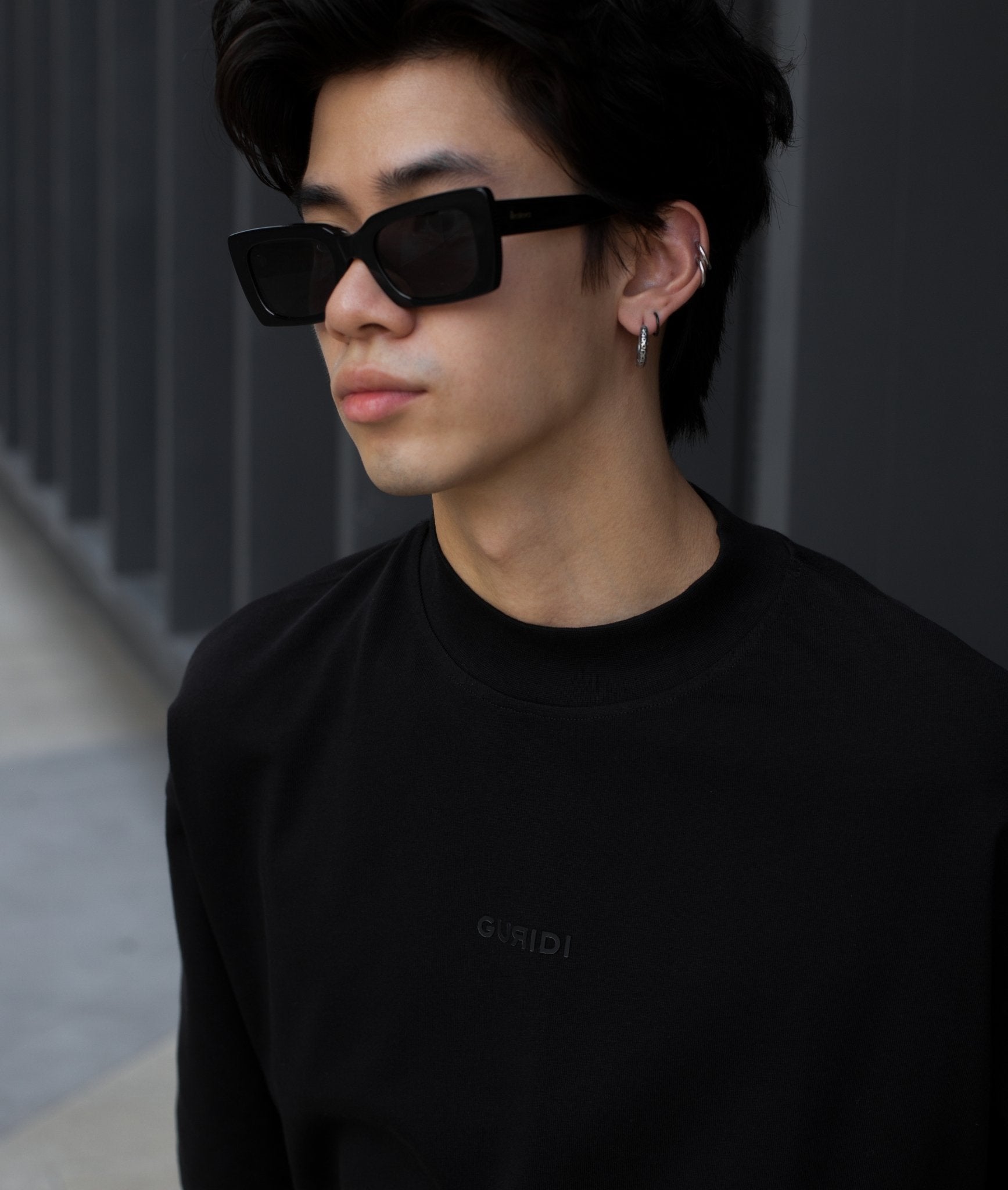 BLACK ESSENTIAL MOCK NECK - Guridi