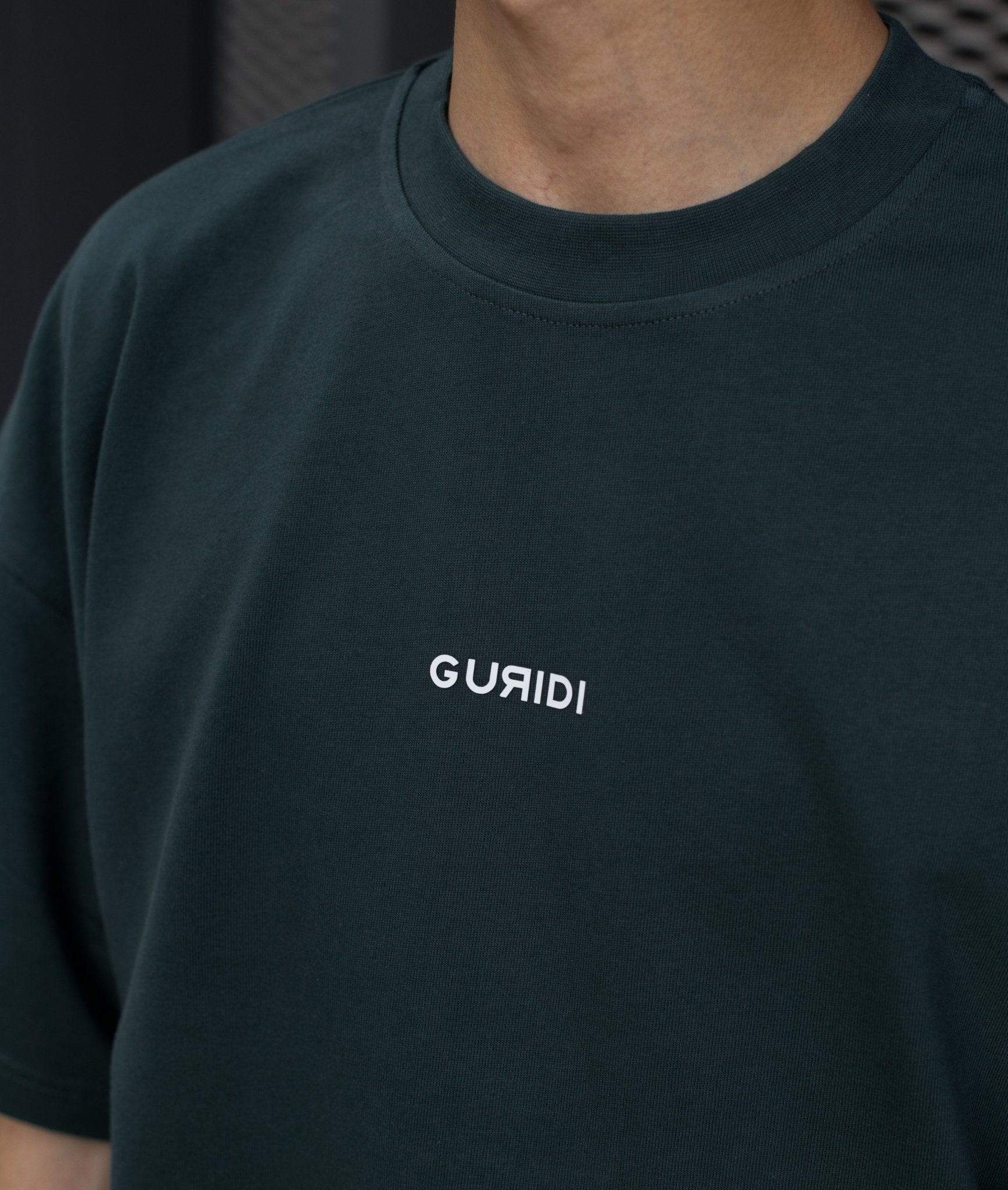 FOREST GREEN ESSENTIAL - Guridi